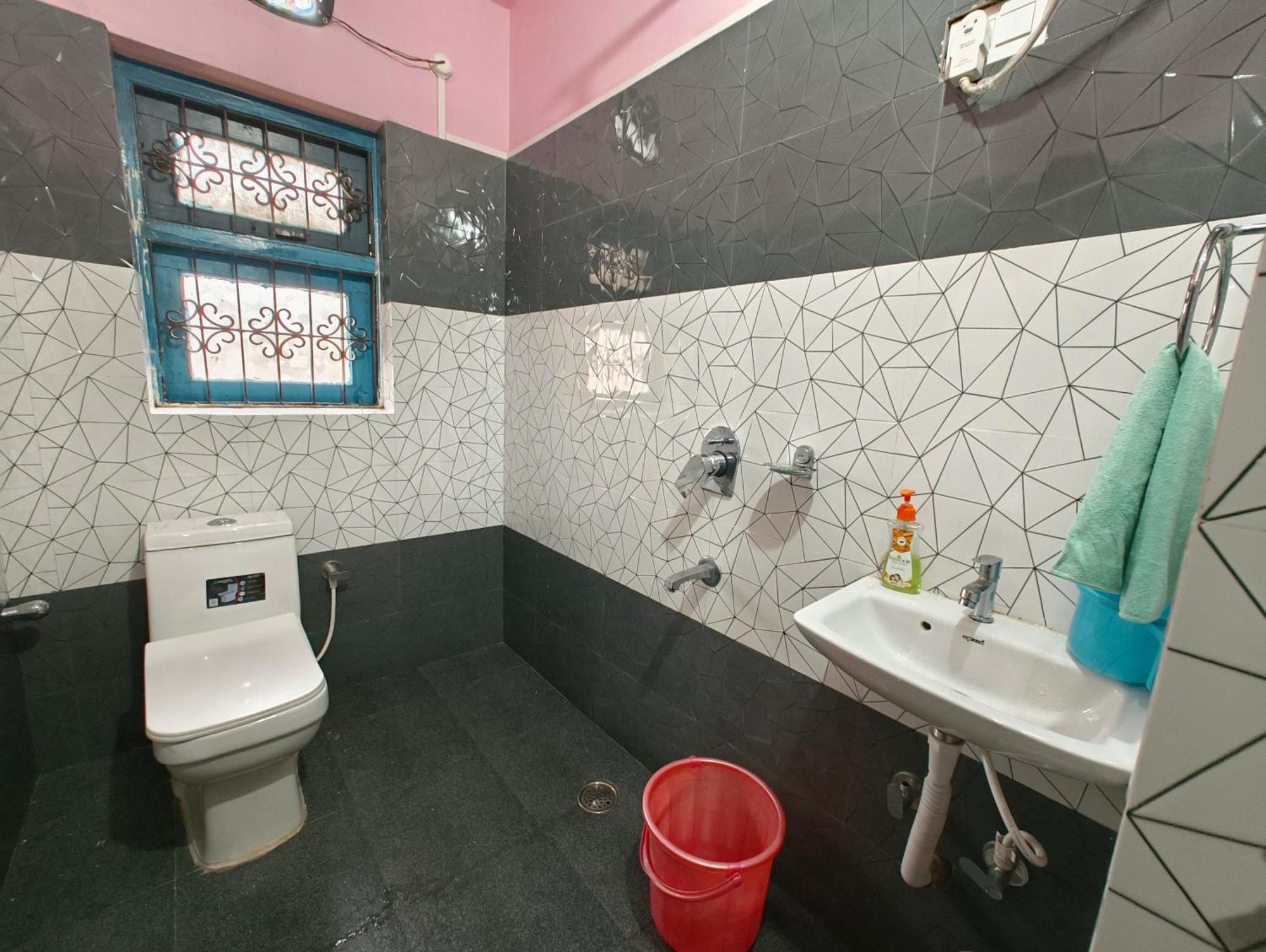 Anjali Homestay - 10 Mins From Airport Siliguri Eksteriør billede